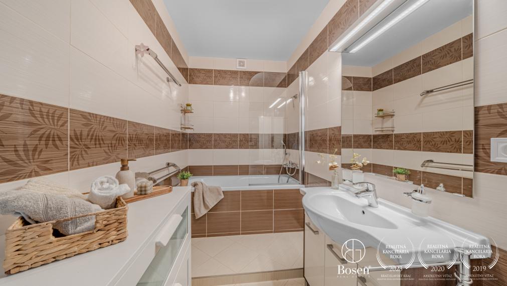 BOSEN | PREDANÉ | 4 izbový byt po kompletnej rekoštrukcii, Pezinok