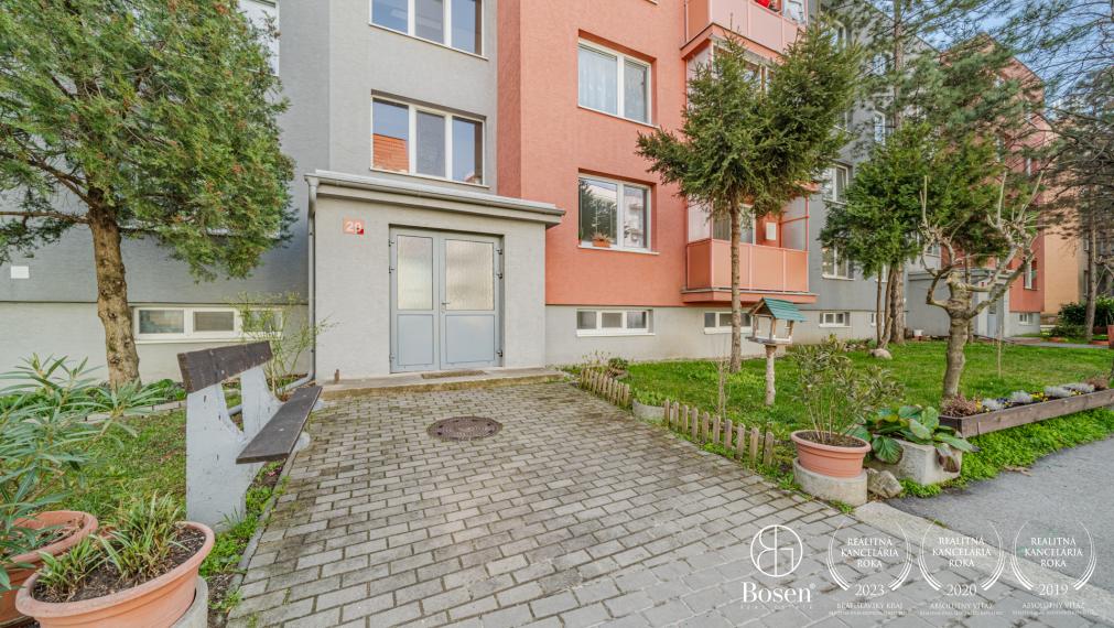 BOSEN | PREDANÉ | 4 izbový byt po kompletnej rekoštrukcii, Pezinok