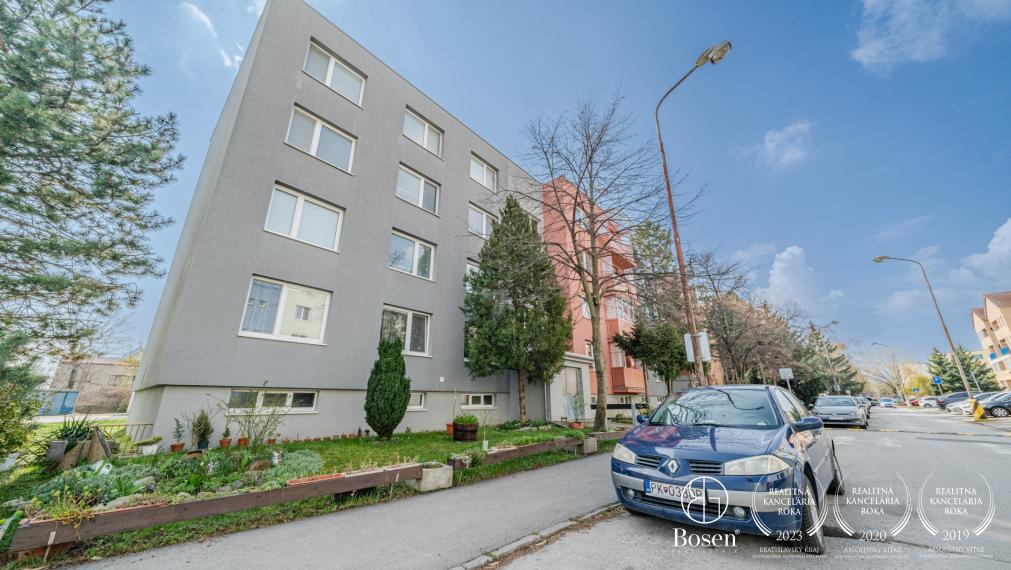 BOSEN | PREDANÉ | 4 izbový byt po kompletnej rekoštrukcii, Pezinok