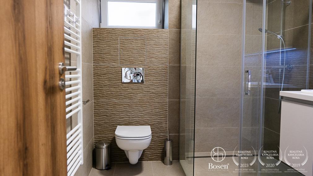 BOSEN I  Rezervované !!! Novostavba s bazénom, Hradská ulica Bratislava