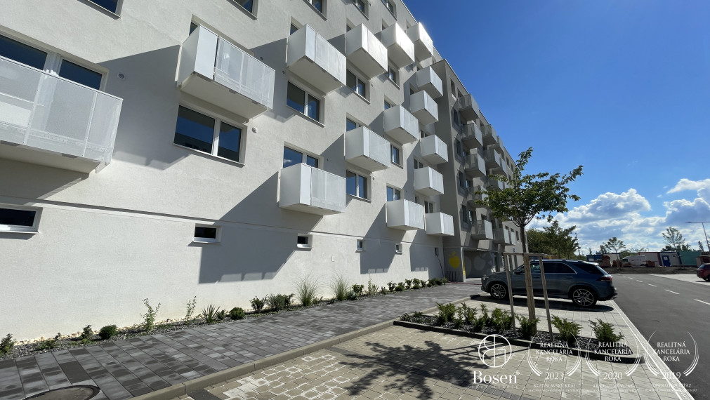 BOSEN | Praktický 2 izb.byt s balkónom v projekte Ovocné Sady, Ružinov