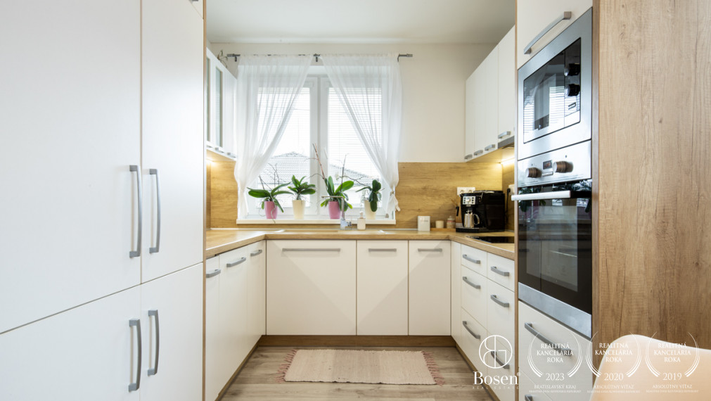 BOSEN | Rodinný dom s 834m2 pozemkom, Jastrabie Kračany