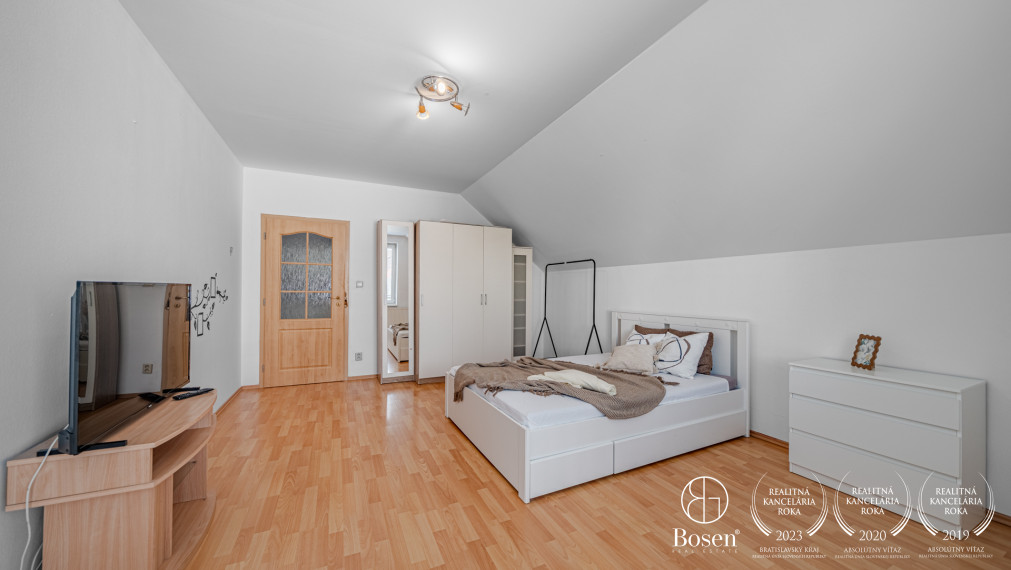 REZERVOVANÉ! BOSEN| 5 izbový rodinný dom v blízkosti centra mesta, Malacky