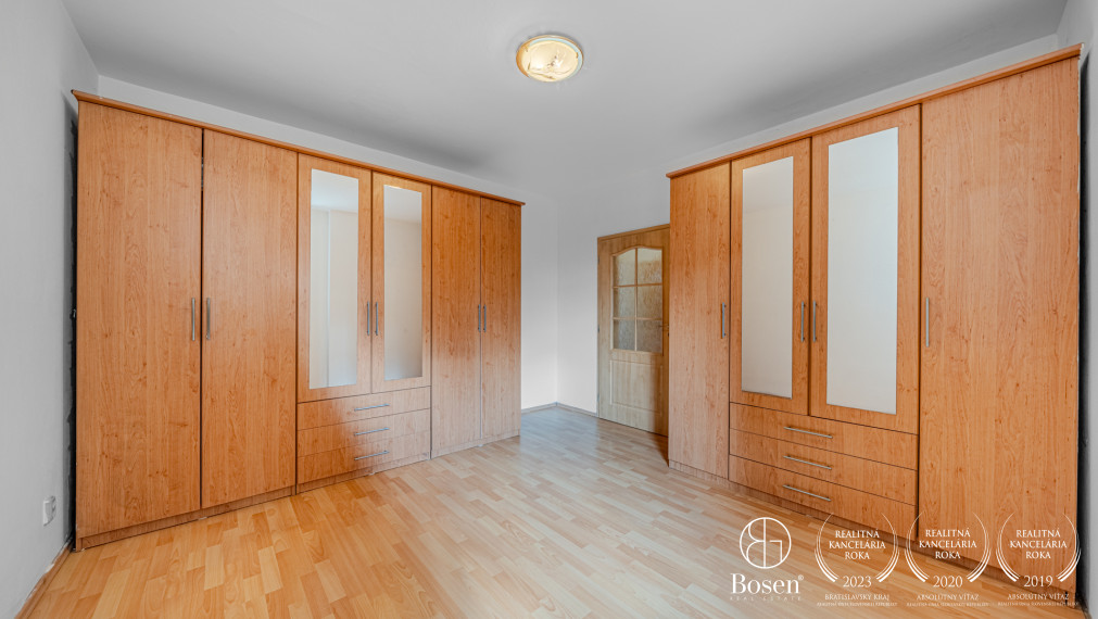 REZERVOVANÉ! BOSEN| 5 izbový rodinný dom v blízkosti centra mesta, Malacky