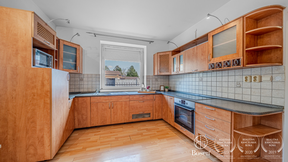 REZERVOVANÉ! BOSEN| 5 izbový rodinný dom v blízkosti centra mesta, Malacky