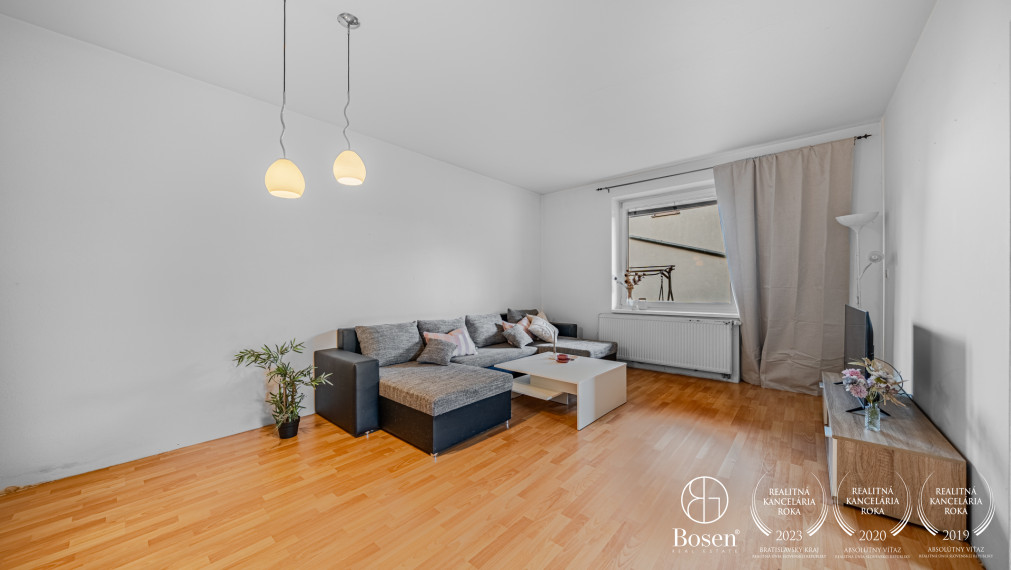 REZERVOVANÉ! BOSEN| 5 izbový rodinný dom v blízkosti centra mesta, Malacky