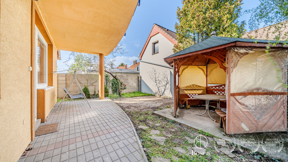 REZERVOVANÉ! BOSEN| 5 izbový rodinný dom v blízkosti centra mesta, Malacky