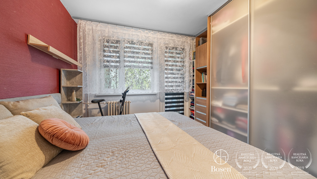 PREDANÉ - BOSEN | Priestranný 4 izbový byt, Rajčianska, Bratislava