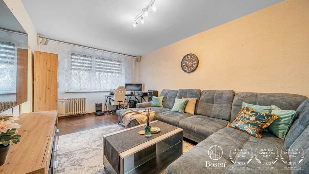 PREDANÉ - BOSEN | Priestranný 4 izbový byt, Rajčianska, Bratislava
