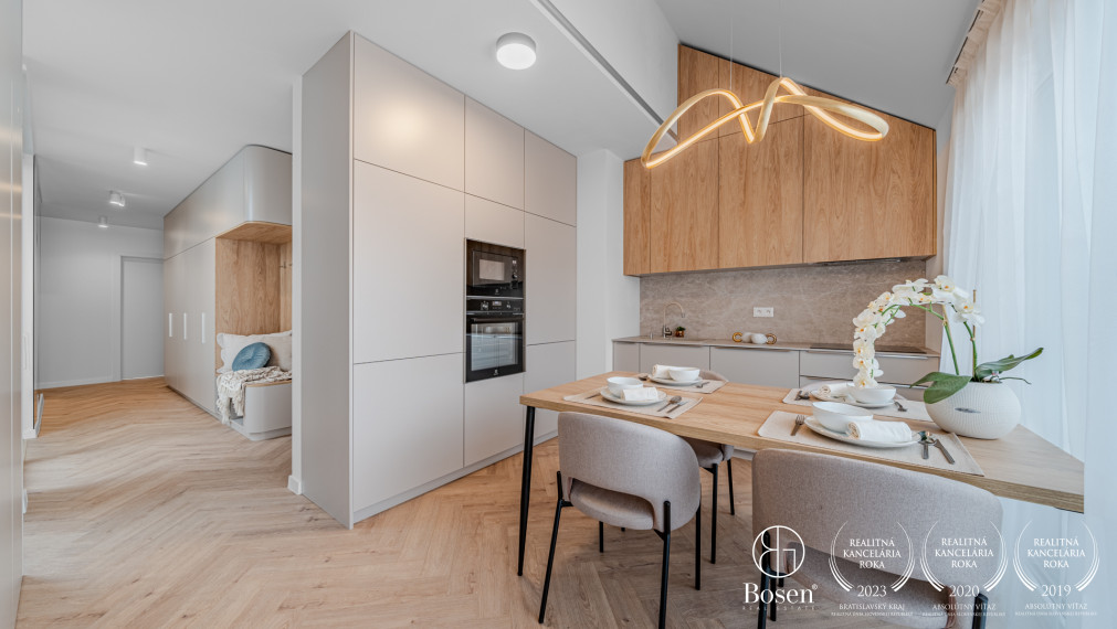 BOSEN | 3 izbový nadštandardný byt so strešnou terasou, Bratislava - Staré mesto