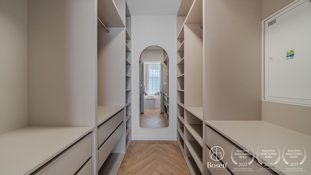 BOSEN | 3 izbový nadštandardný byt so strešnou terasou, Bratislava - Staré mesto