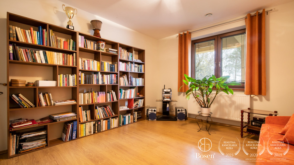 BOSEN | Zabývaný 4i RD s dvojgarážou v tichej ulici v Hornej Potôni