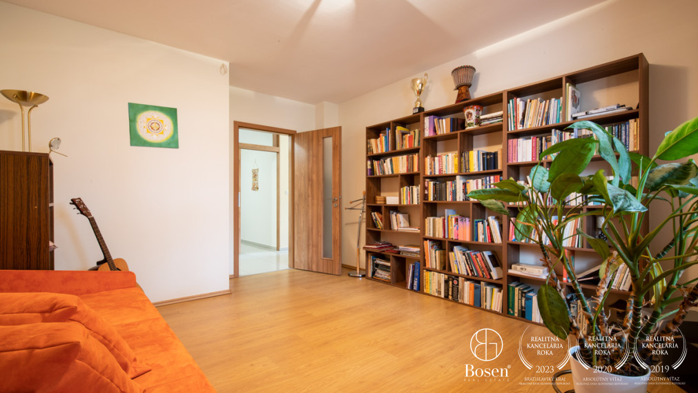 BOSEN | Zabývaný 4i RD s dvojgarážou v tichej ulici v Hornej Potôni