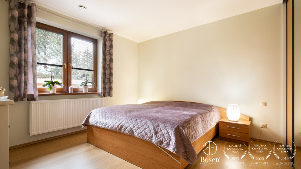 BOSEN | Zabývaný 4i RD s dvojgarážou v tichej ulici v Hornej Potôni