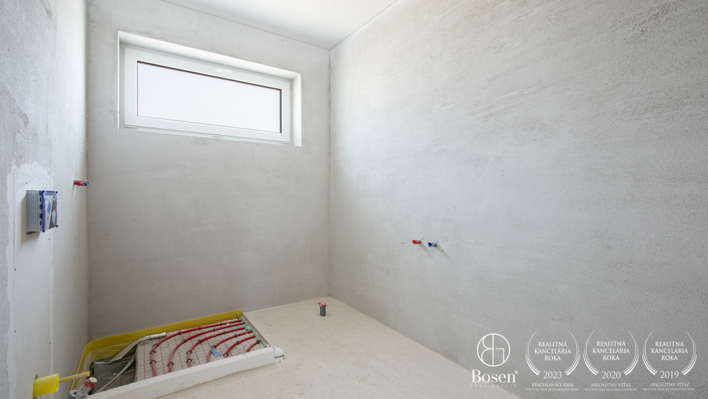 BOSEN | Na predaj priestranný 4izbový rodinný dom v obci Kráľov Brod