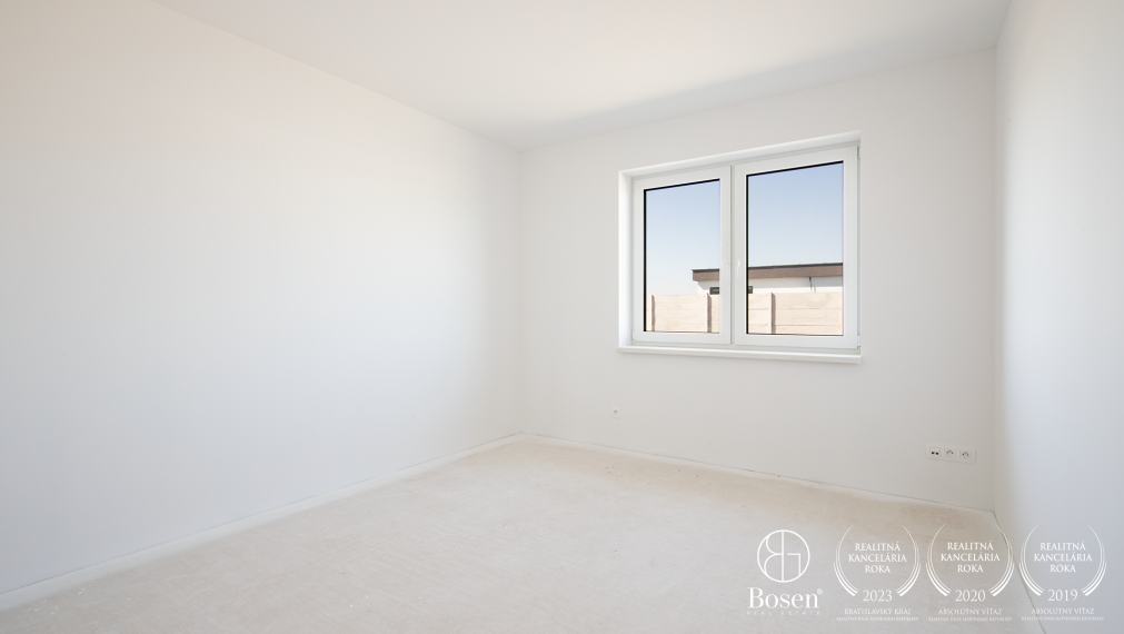 BOSEN | Na predaj priestranný 4izbový rodinný dom v obci Kráľov Brod