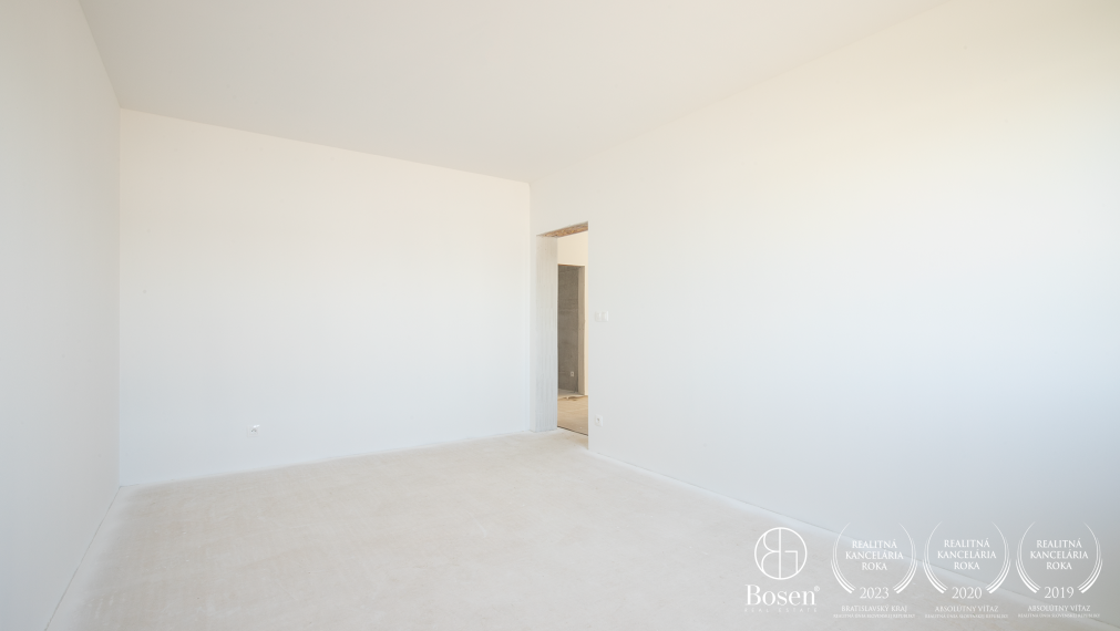 BOSEN | Na predaj priestranný 4izbový rodinný dom v obci Kráľov Brod