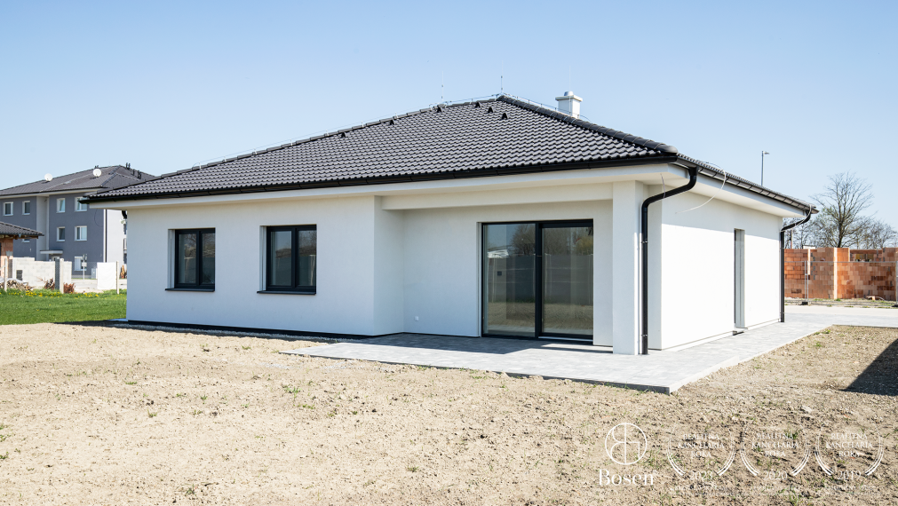 BOSEN | Na predaj priestranný 4izbový rodinný dom v obci Kráľov Brod