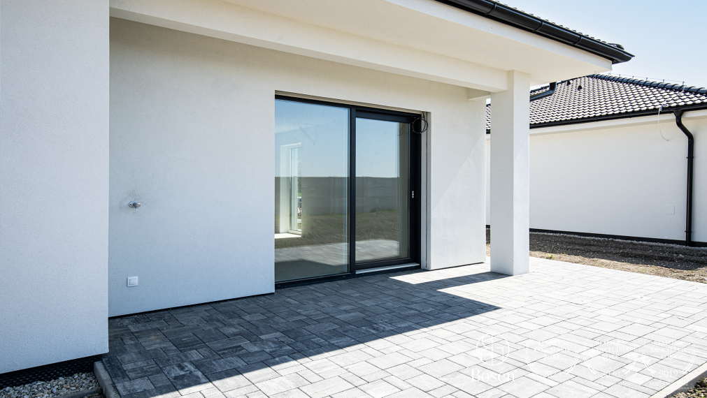 BOSEN | Na predaj priestranný 4izbový rodinný dom v obci Kráľov Brod