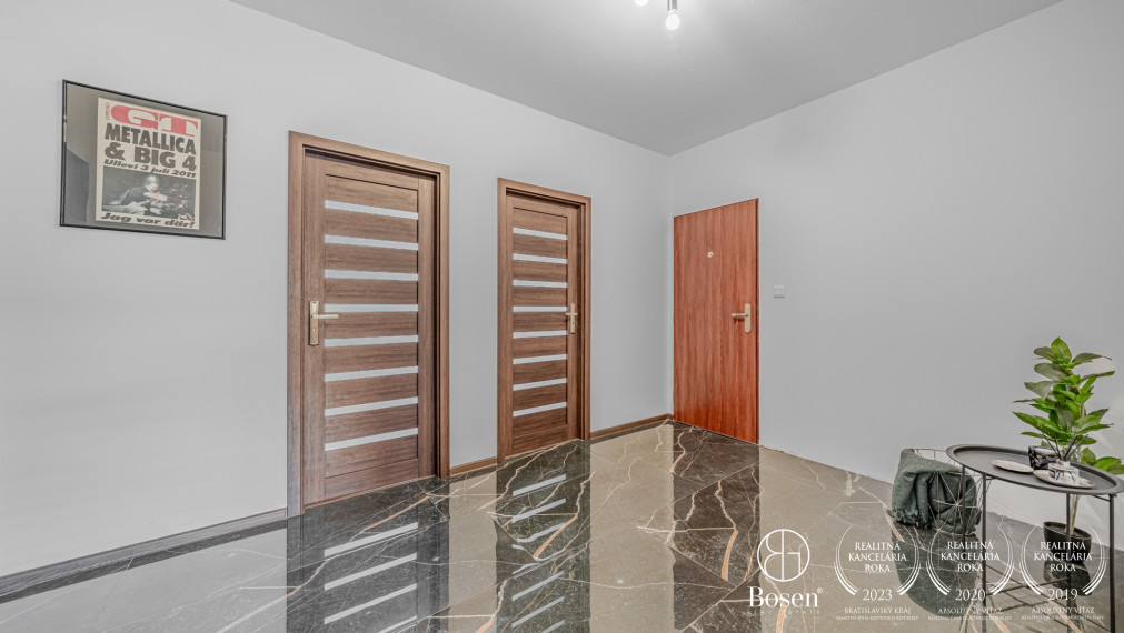 BOSEN | 4 izbový byt s loggiou, Ivana Bukovčana, Devínska Nová Ves