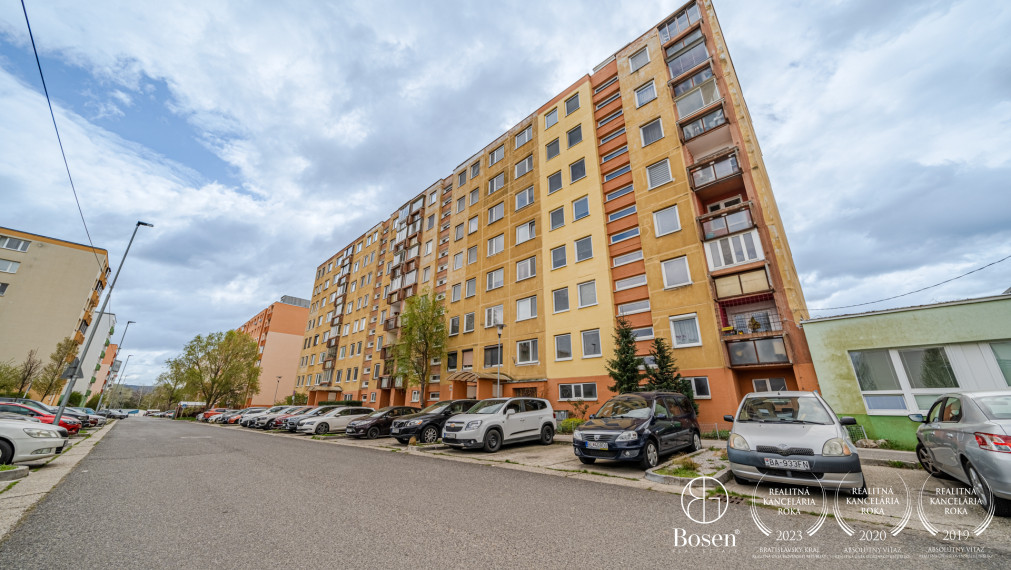 BOSEN | 4 izbový byt s loggiou, Ivana Bukovčana, Devínska Nová Ves