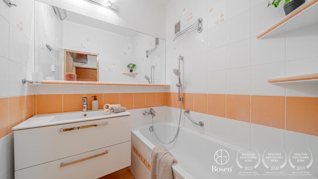 PREDANÉ - BOSEN | 4 izbový byt so záhradkou ako bonusom, Dúbravka, ul. Klimkovičova, 81 m2