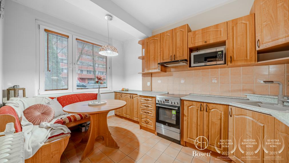 PREDANÉ - BOSEN | 4 izbový byt so záhradkou ako bonusom, Dúbravka, ul. Klimkovičova, 81 m2