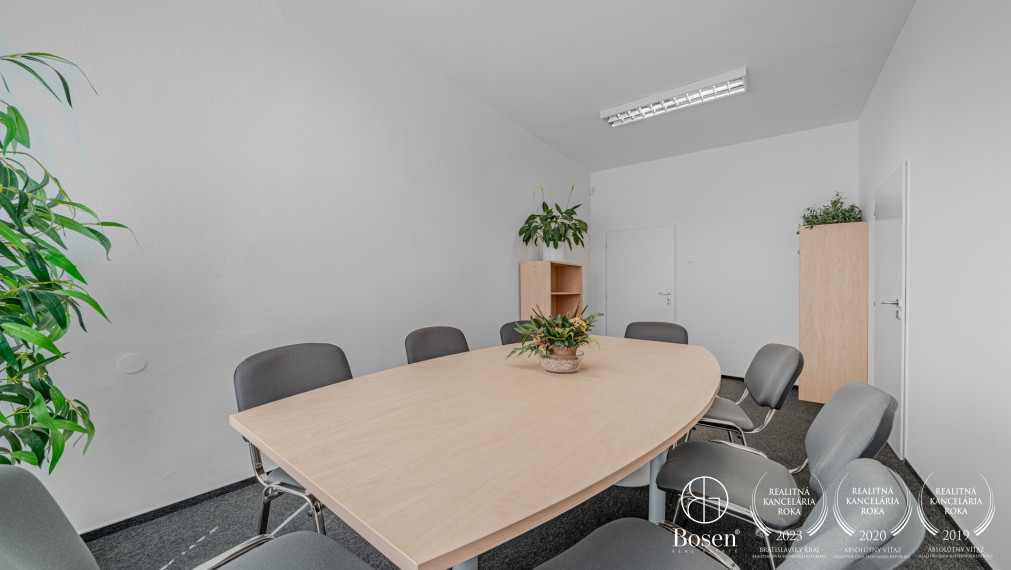 Bosen | Kancelárske priestory v blízkosti Bajkalskej ulice - Ružinov, 55 m²