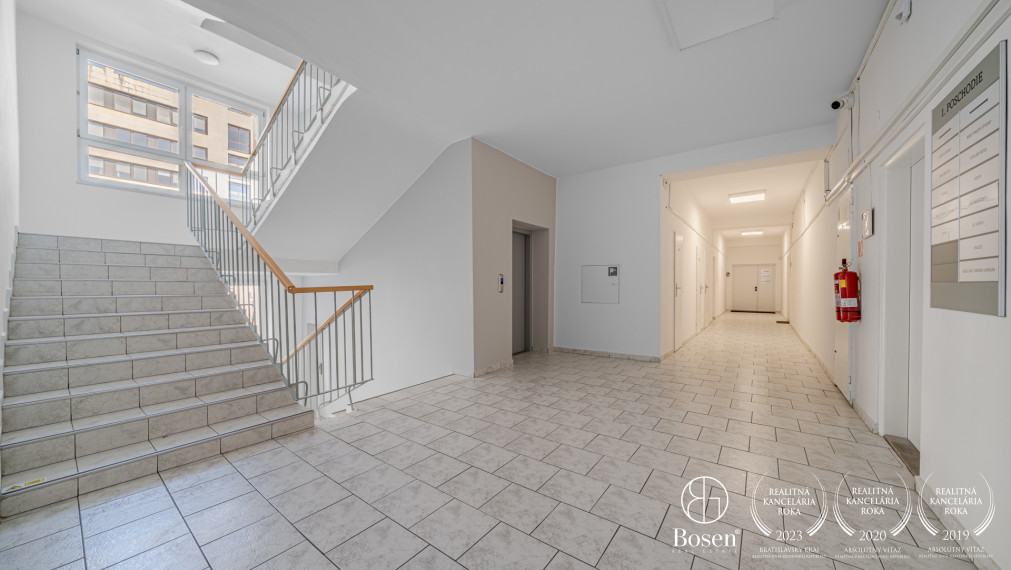 Bosen | Kancelárske priestory v blízkosti Bajkalskej ulice - Ružinov, 55 m²