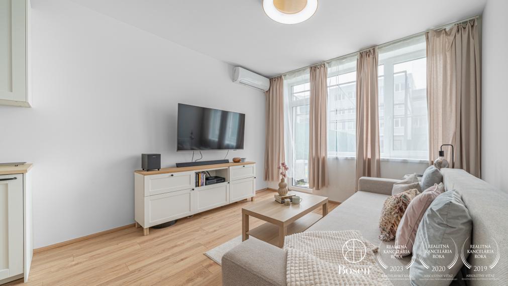 REZERVOVANÉ - BOSEN | 1 izbový byt s predzáhradkou, Miloslavov