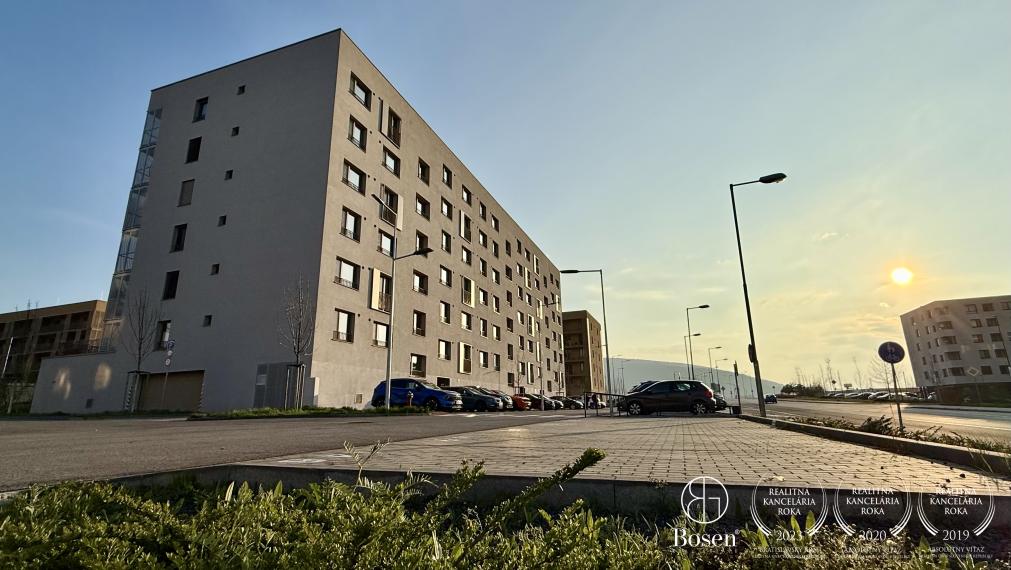 REZERVOVANÉ - BOSEN | 3izb byt, lodžia, parkovanie, pivnica, 81m2, Bory