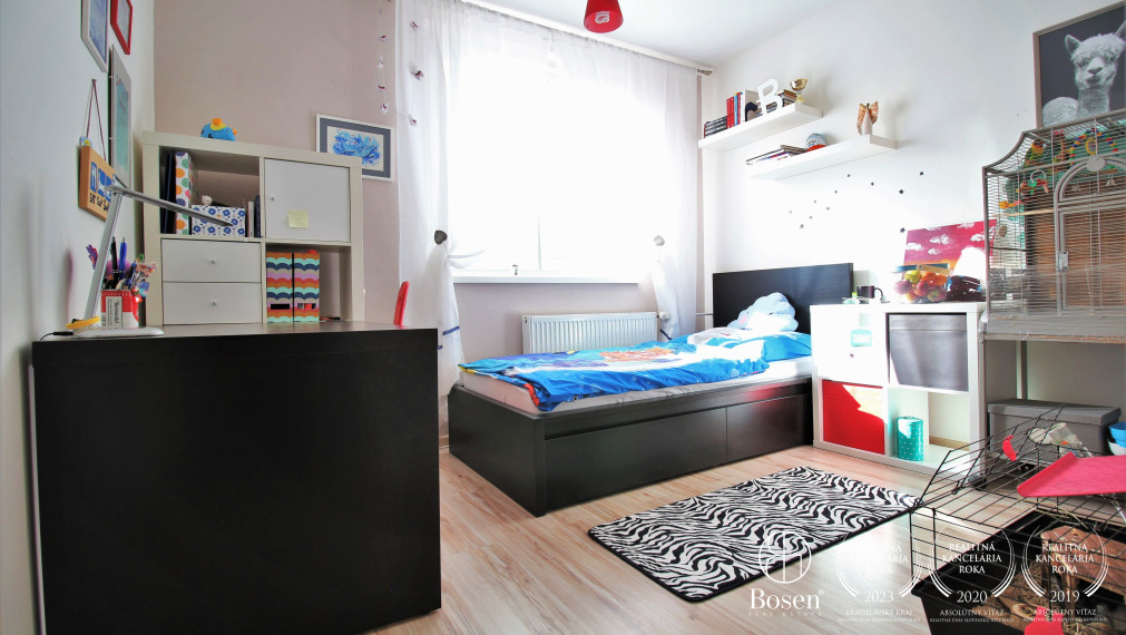 REZERVOVANÝ BOSEN I Na predaj 4izbový byt Mateja Bela - Trenčín