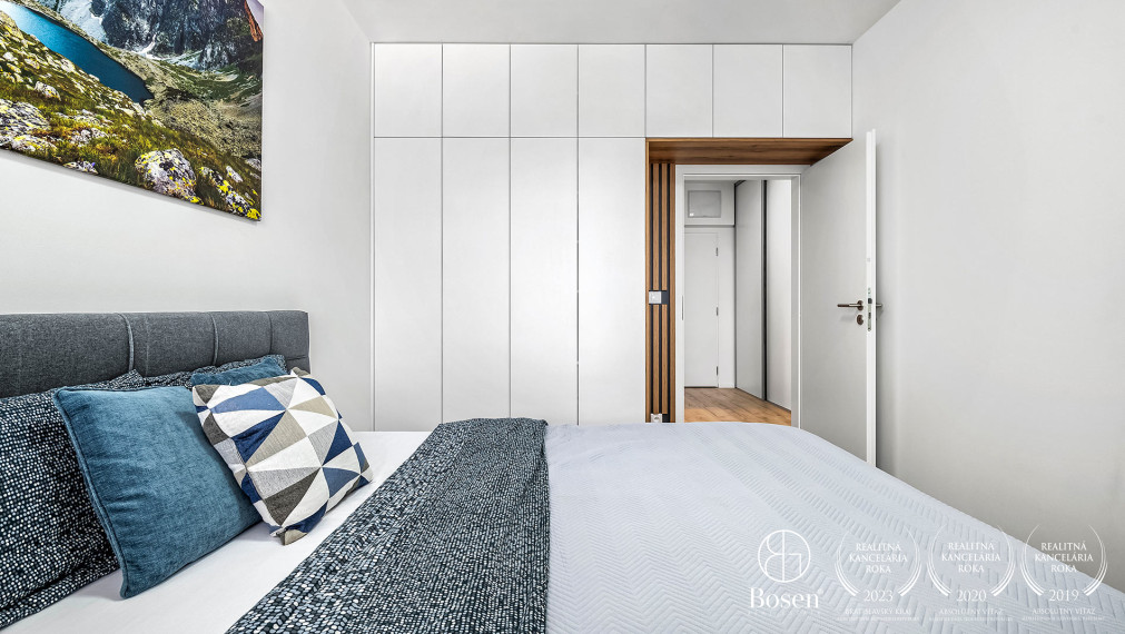 BOSEN | Zariadený 2-izbový byt s balkónom na prenájom