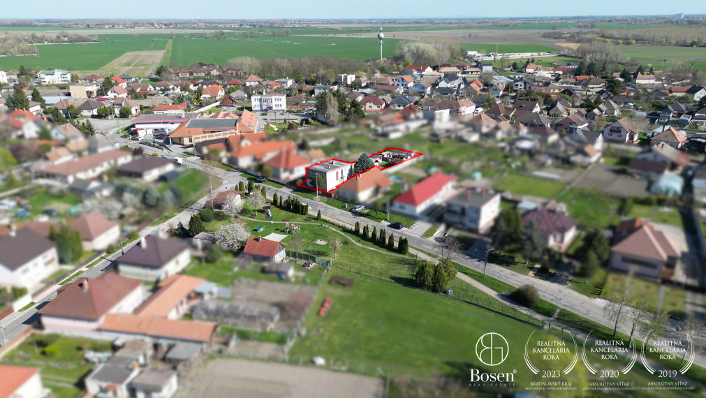 BOSEN | Na predaj 5-izbový rodinný dom v obci Ohrady