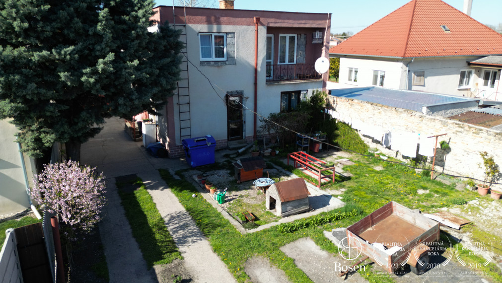 BOSEN | Na predaj 5-izbový rodinný dom v obci Ohrady