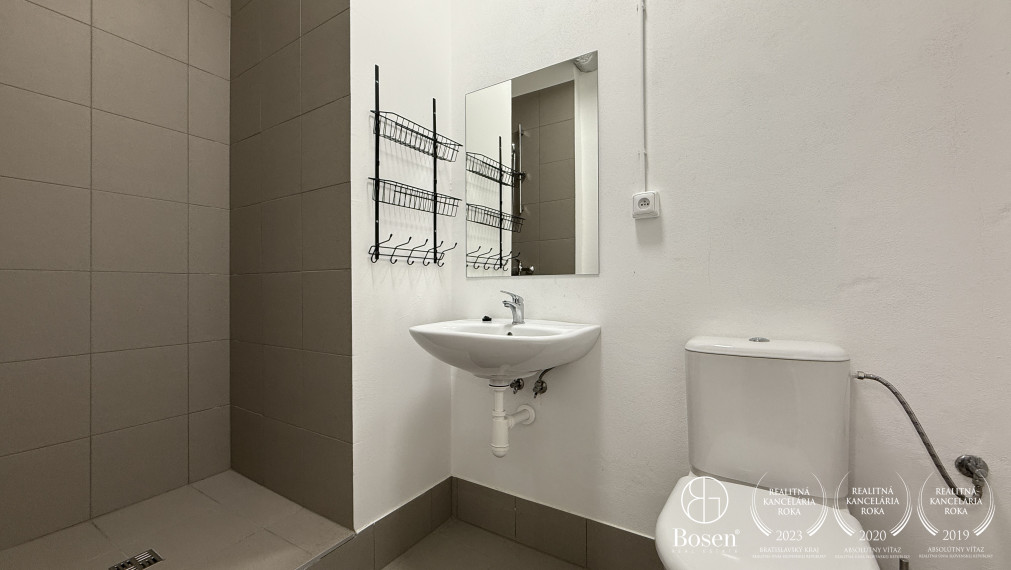 BOSEN | Prenájom priestranného multifunkčného priestoru, Bučinová 160 m2