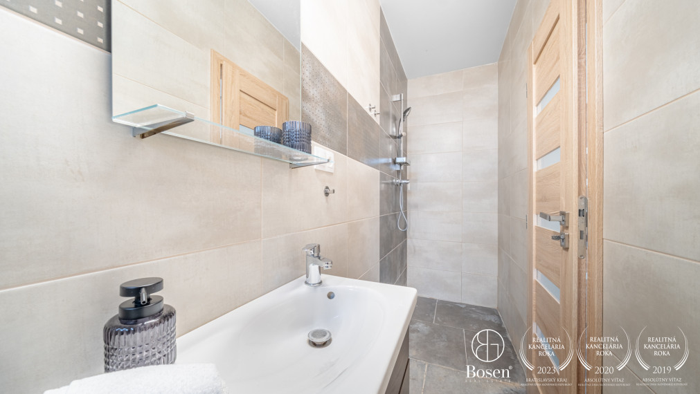 BOSEN | Rezervované 4 izbový  rodinný dom vo Veľkých Úľanoch