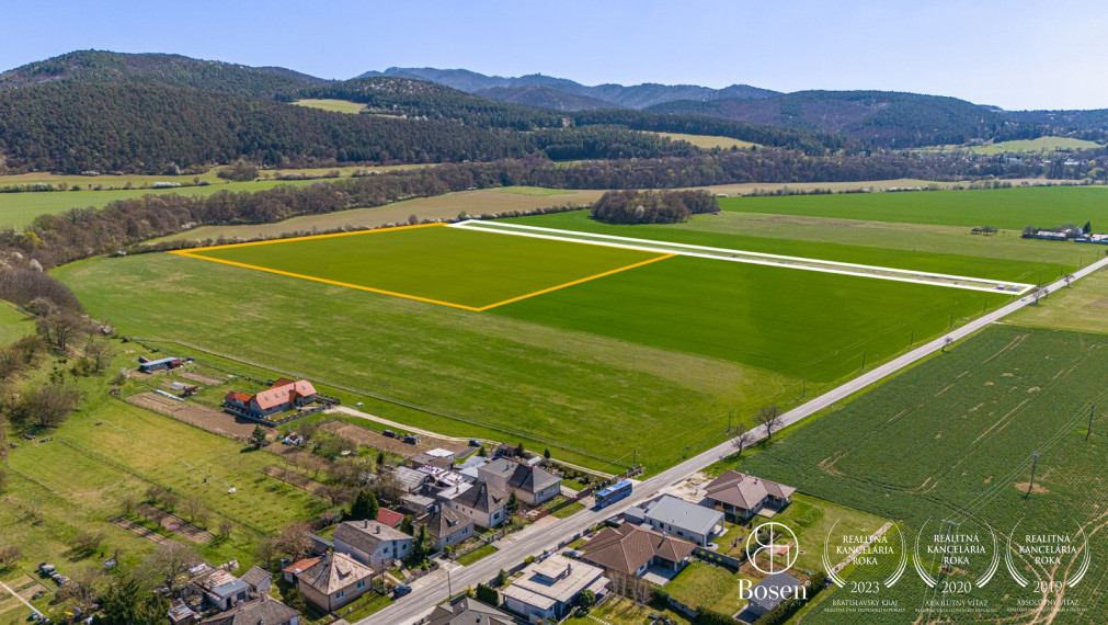 BOSEN | Pozemok na výstavbu rodinných domov, Hrádok, 45000m2