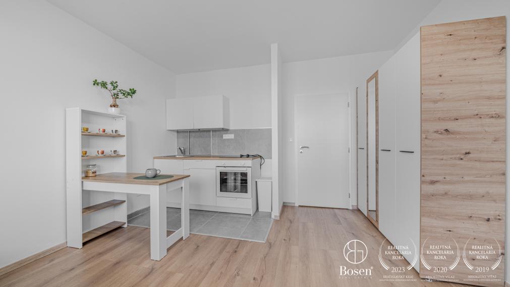 BOSEN | Zrekonštruovaná garsónka na Holíčskej ulici
