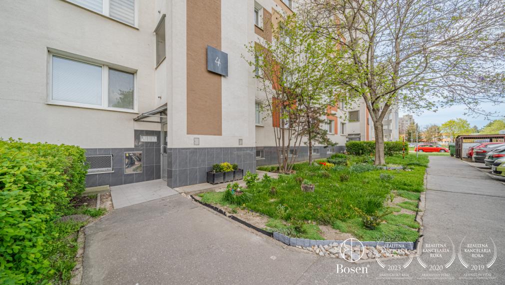 BOSEN | 2 izbový byt v pôvodnom stave, Toplianska, Bratislava