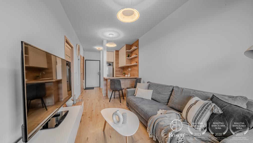 BOSEN I PRENAJATÉ Slnečný 2-izbový byt s balkónom a parkovacím miestom, 39 m2 Slnečnice