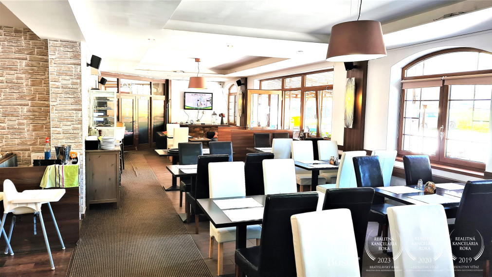 BOSEN | PREDANÉ | Na predaj reštaurácia, sklad a 2 izbový byt v AD Kamzík Donovaly