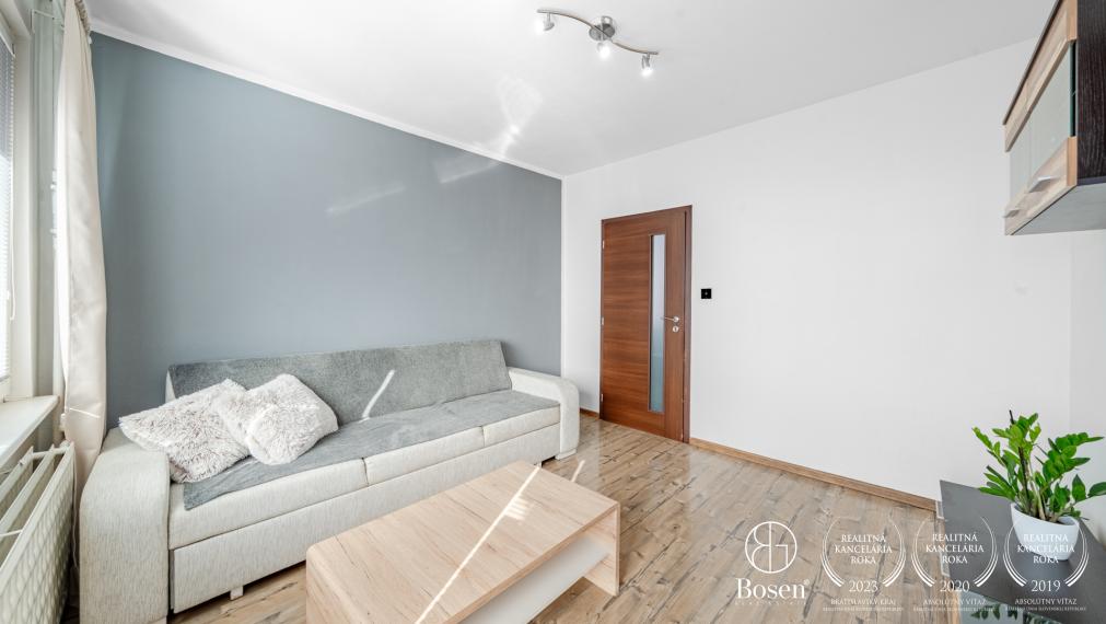 LOYALTERS| Pekný zrekonštruovaný 3 izbový byt so 4 lodžiami, 76m2