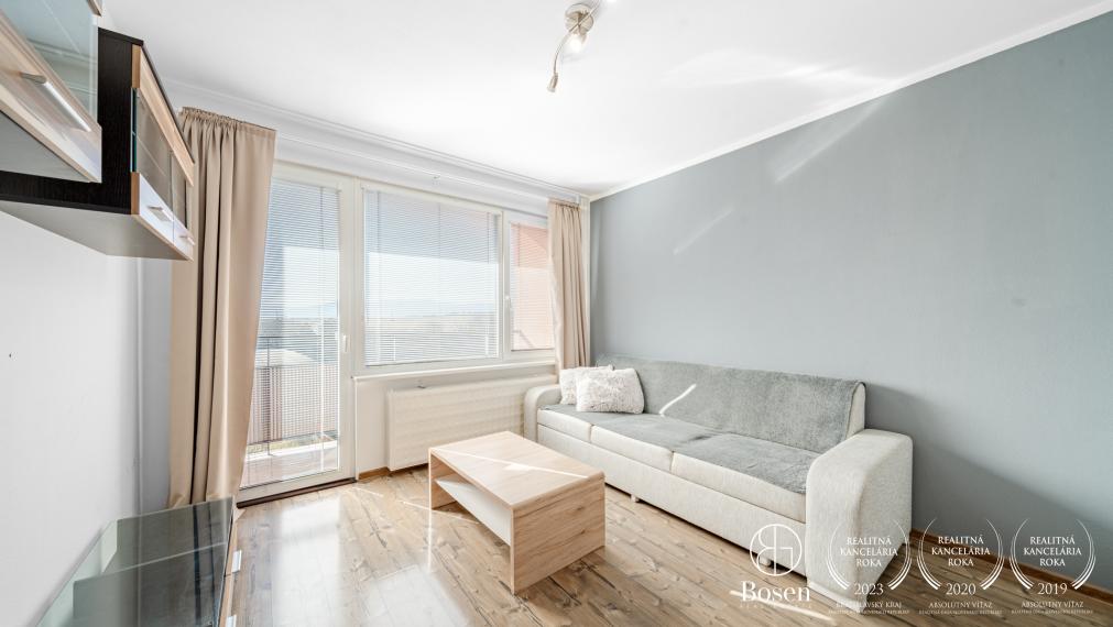 LOYALTERS| Pekný zrekonštruovaný 3 izbový byt so 4 lodžiami, 76m2