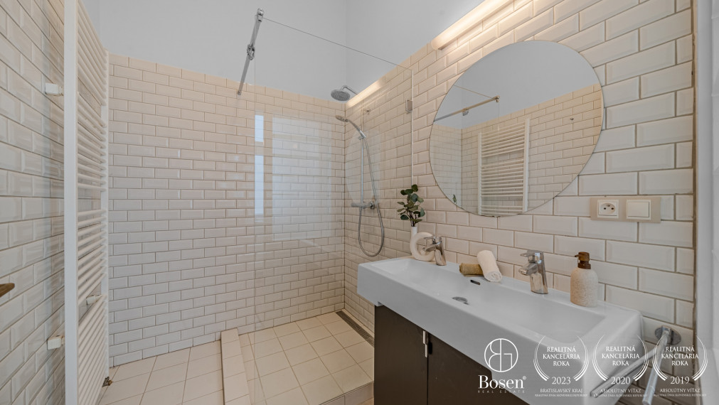 BOSEN | 4,5 izbový byt na Heydukovej ulici, Bratislava - Staré mesto