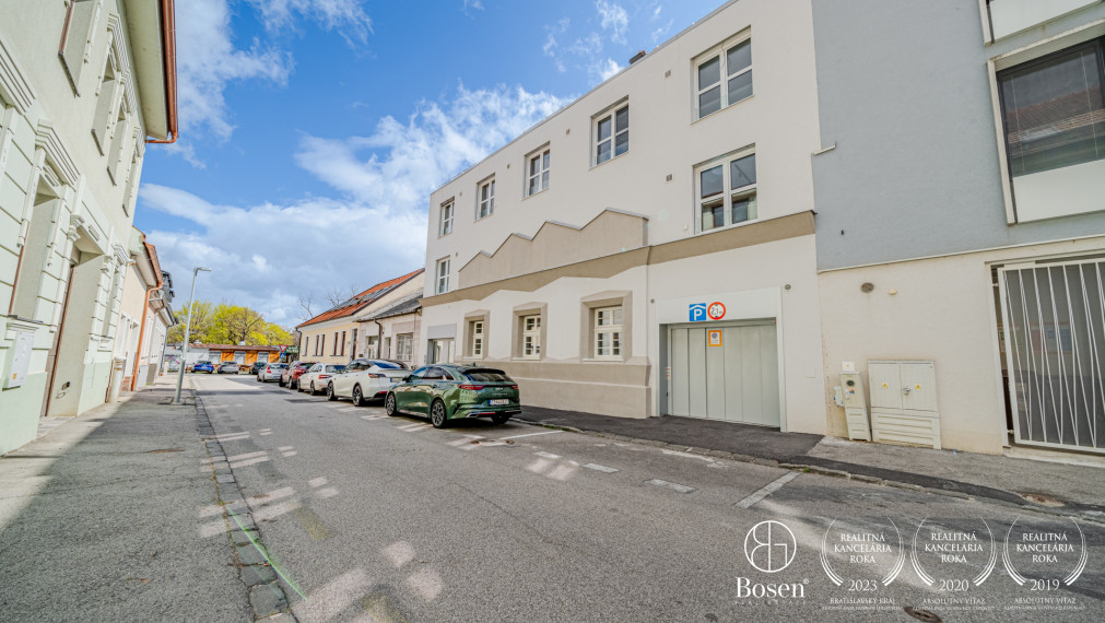 BOSEN | PRENAJATÉ 3 izbový nadštandardný byt so strešnou terasou, Bratislava - Staré mesto