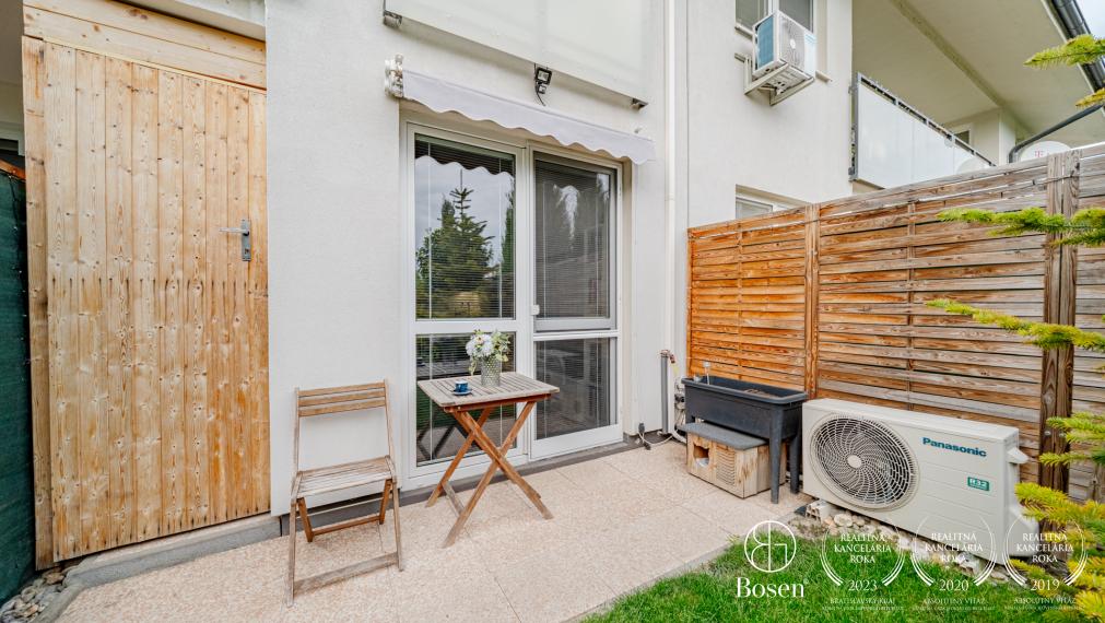 BOSEN | PREDANÉ | 2 izbový mezonet so záhradkou a parkovacím miestom