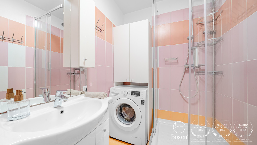 BOSEN | PREDANÉ - 3 izbový byt  v Dúbravke