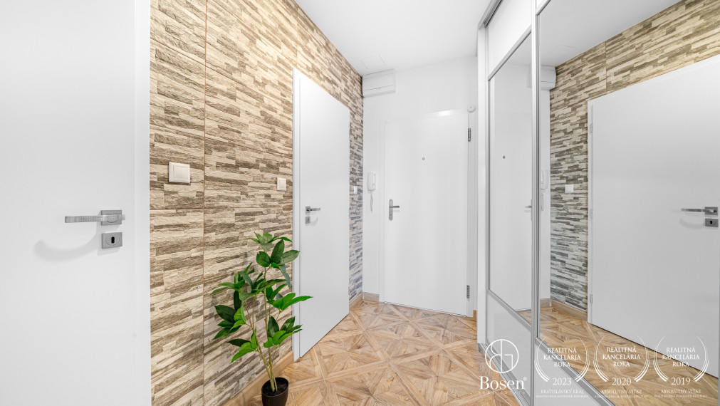 BOSEN | PREDANÉ - 3 izbový byt  v Dúbravke