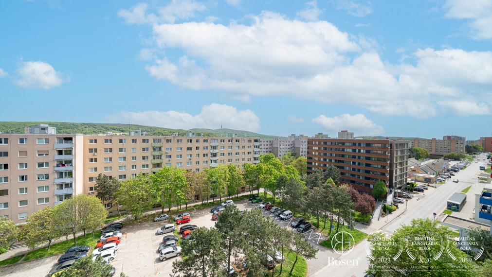 BOSEN | PREDANÉ - 3 izbový byt  v Dúbravke